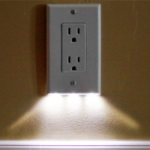 Automatic Illuminated Outlet Cover