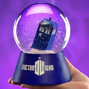 Doctor Who TARDIS Snow Globe