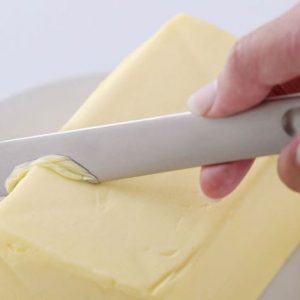 Body Heat Conducting Butter Knife