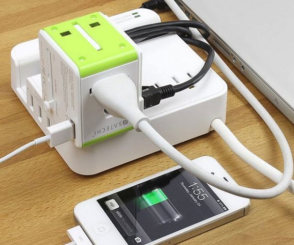 Smart Travel Router Adapter