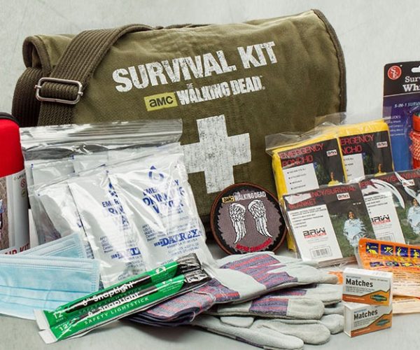 The Walking Dead Survival Kit