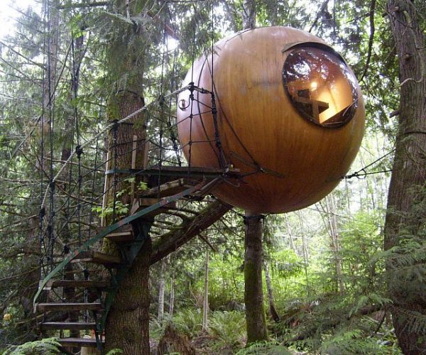 Suspended Spherical Treehouse