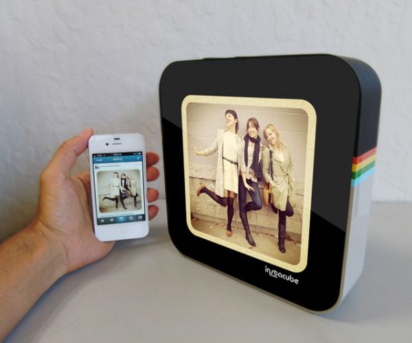 Instacube - Real-Time Instagram Photo Frame