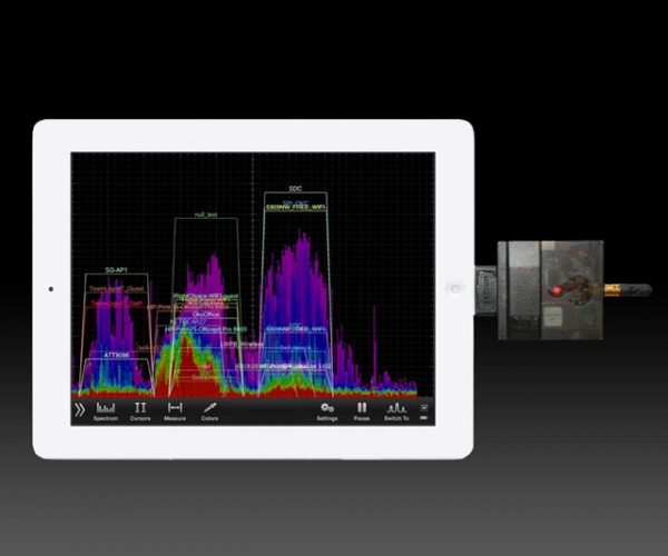 WiPry-Pro 2.4 GHz iOS Spectrum Analyzer