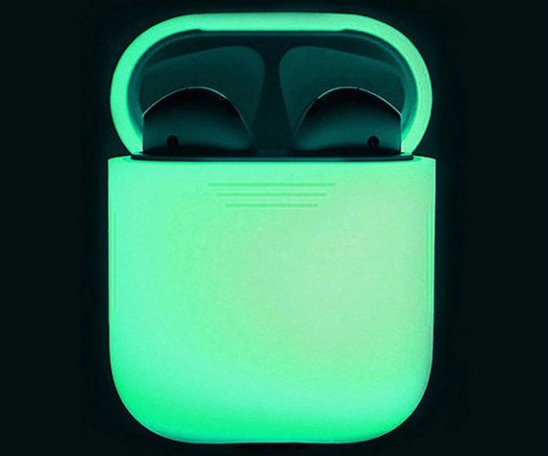 Apple AirPods Glow In The Dark Case