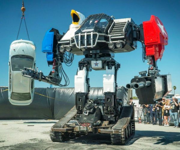 Giant Manned Battle Robot