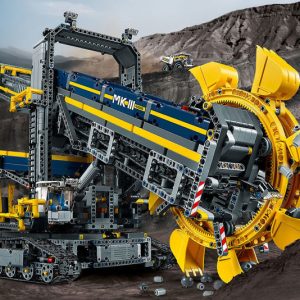 LEGO Technic Excavator Kit